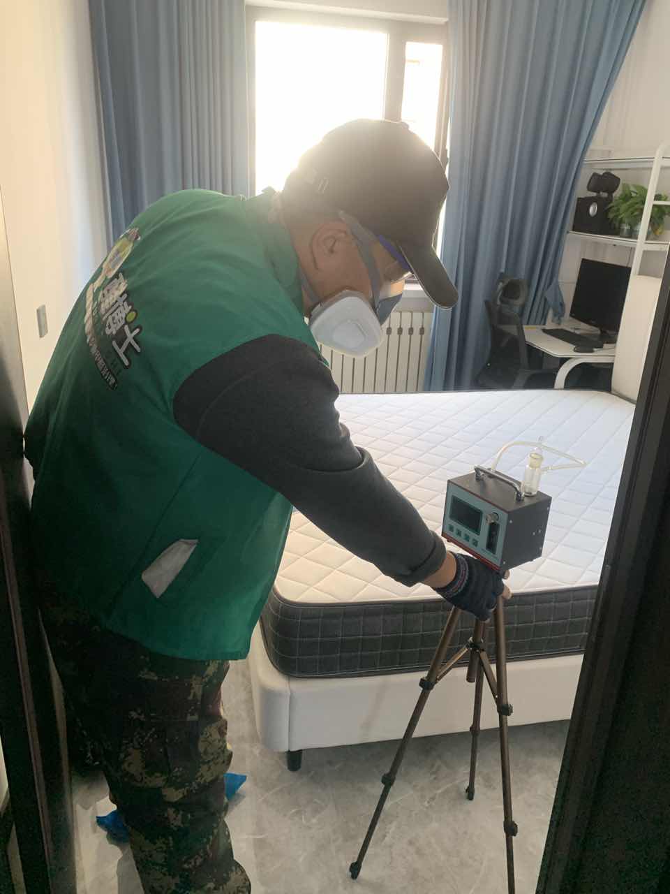 上栗醛博士百和国际小区测甲醛 甲醛检测现场